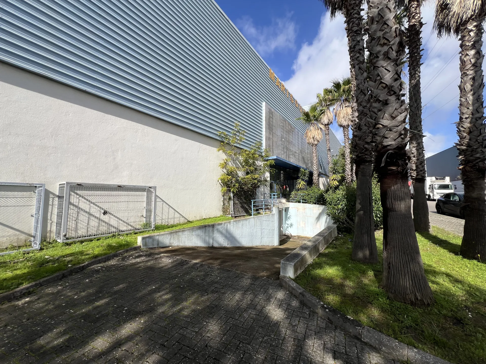 Exterior View - Foto 2